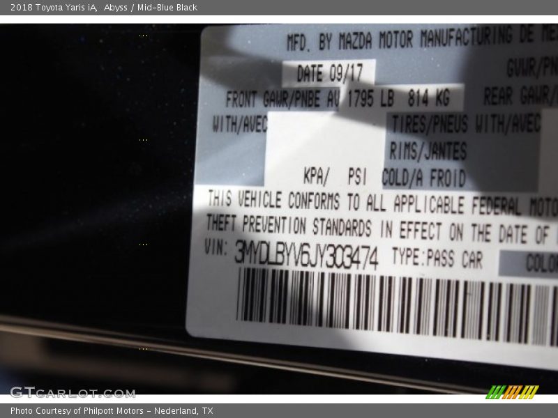 Abyss / Mid-Blue Black 2018 Toyota Yaris iA