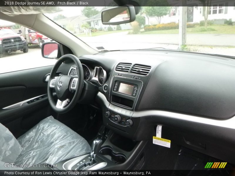 Pitch Black / Black 2018 Dodge Journey SE AWD