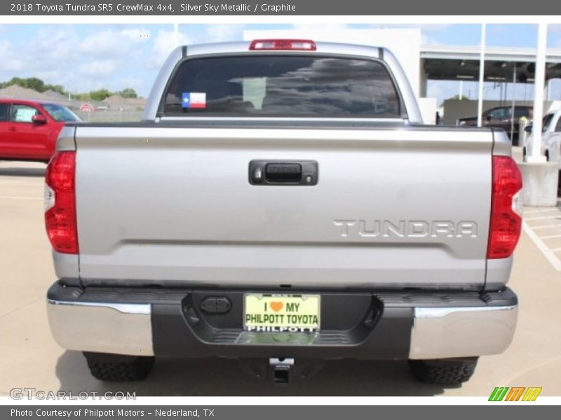 Silver Sky Metallic / Graphite 2018 Toyota Tundra SR5 CrewMax 4x4