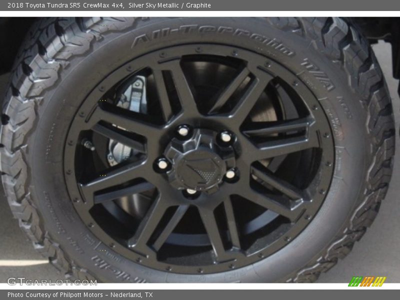 Silver Sky Metallic / Graphite 2018 Toyota Tundra SR5 CrewMax 4x4