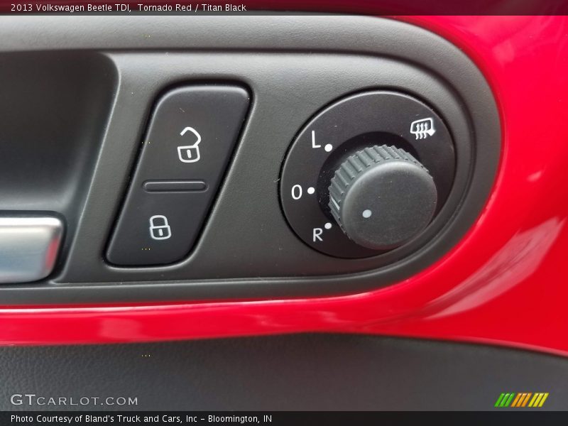 Tornado Red / Titan Black 2013 Volkswagen Beetle TDI