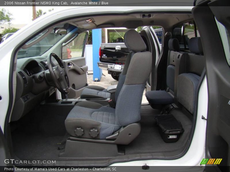 Avalanche White / Blue 2006 Nissan Frontier NISMO King Cab