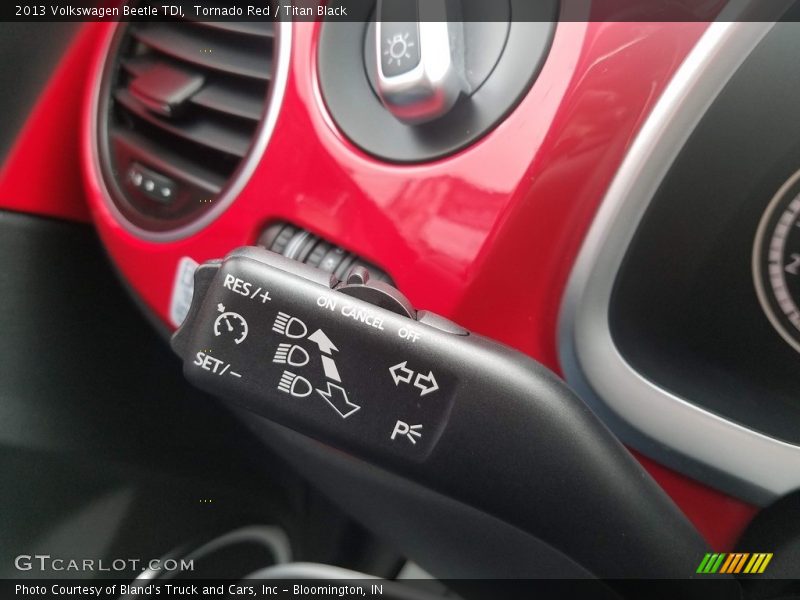 Tornado Red / Titan Black 2013 Volkswagen Beetle TDI