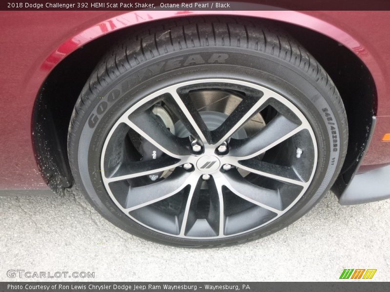 Octane Red Pearl / Black 2018 Dodge Challenger 392 HEMI Scat Pack Shaker
