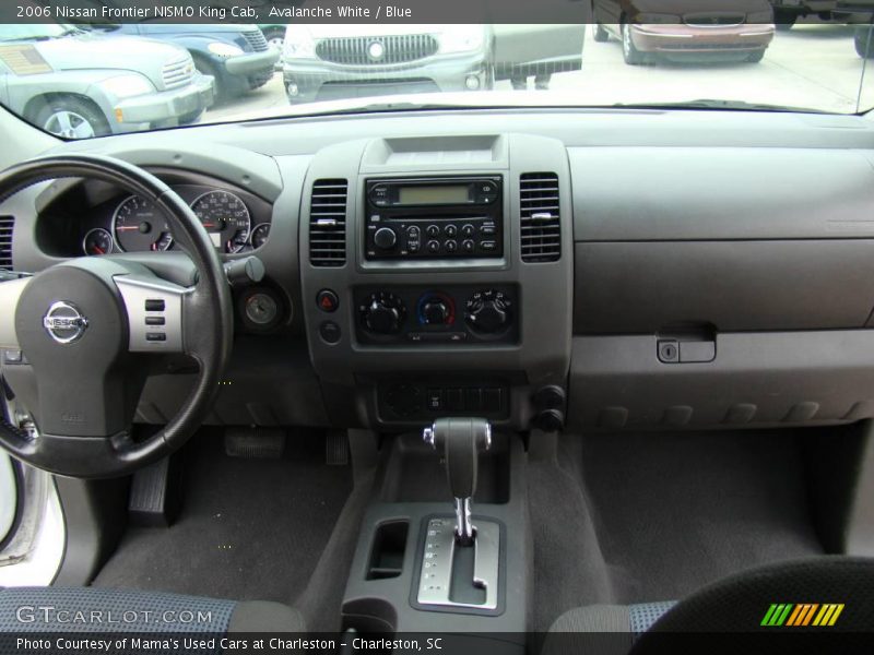 Avalanche White / Blue 2006 Nissan Frontier NISMO King Cab