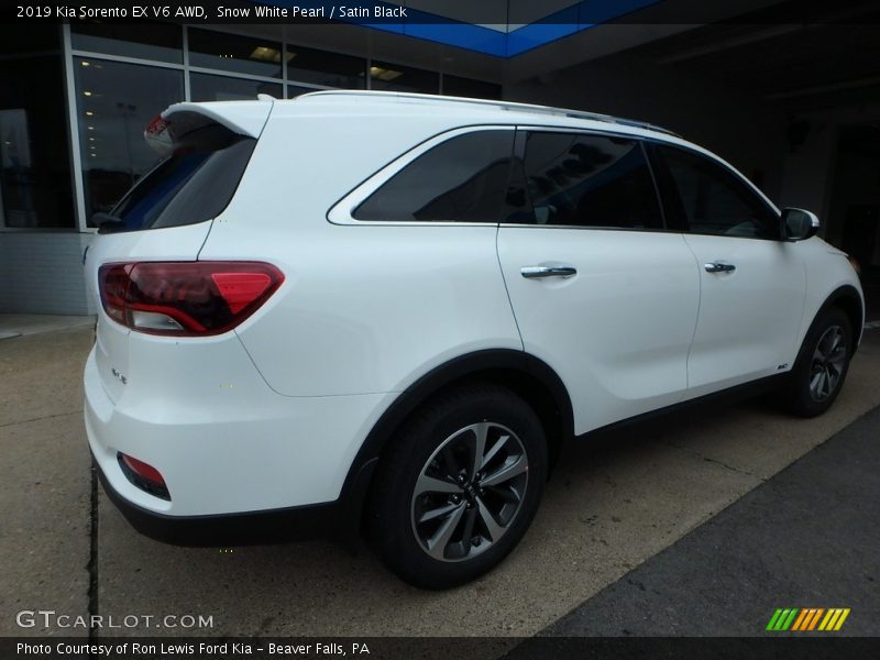 Snow White Pearl / Satin Black 2019 Kia Sorento EX V6 AWD