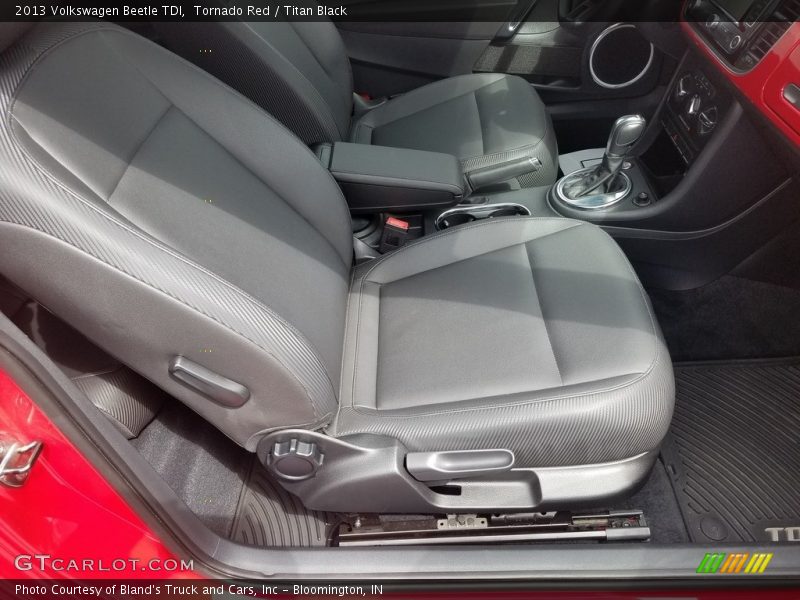 Tornado Red / Titan Black 2013 Volkswagen Beetle TDI