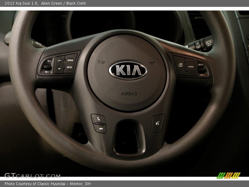 Alien Green / Black Cloth 2013 Kia Soul 1.6