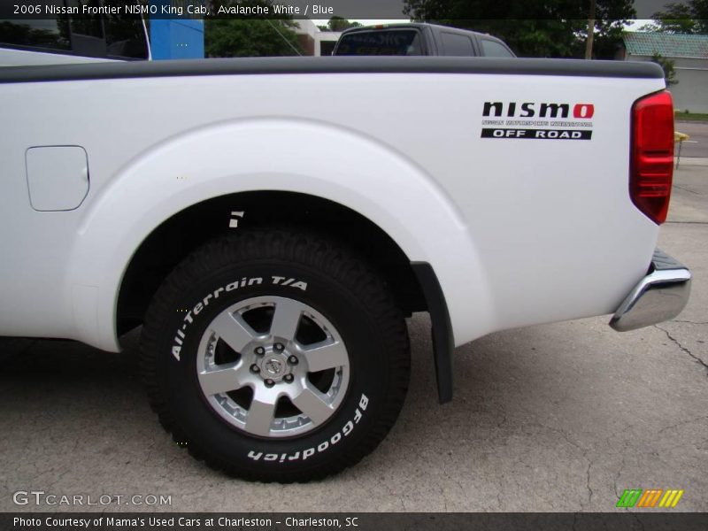 Avalanche White / Blue 2006 Nissan Frontier NISMO King Cab