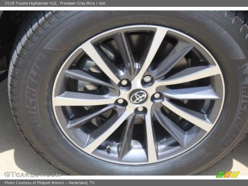 Predawn Gray Mica / Ash 2018 Toyota Highlander XLE