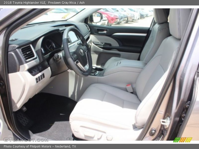 Predawn Gray Mica / Ash 2018 Toyota Highlander XLE