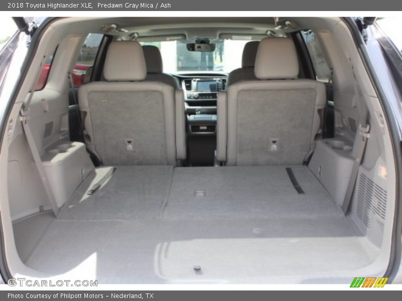 Predawn Gray Mica / Ash 2018 Toyota Highlander XLE