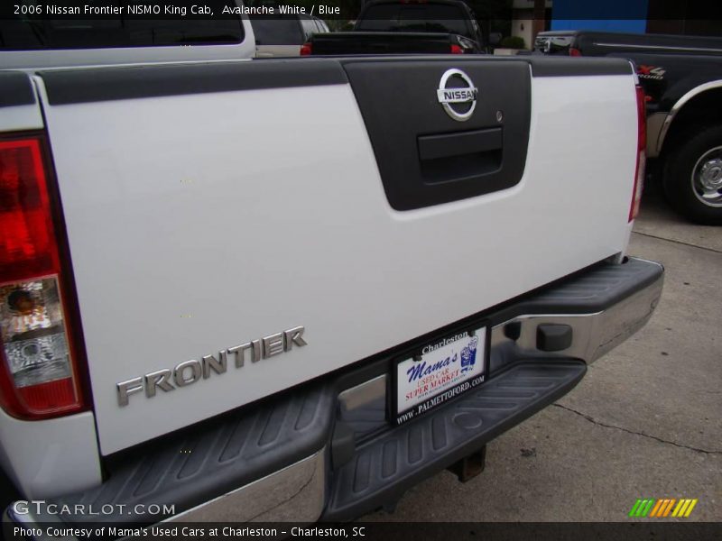 Avalanche White / Blue 2006 Nissan Frontier NISMO King Cab