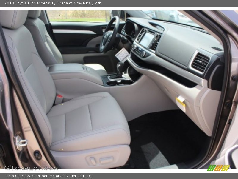 Predawn Gray Mica / Ash 2018 Toyota Highlander XLE