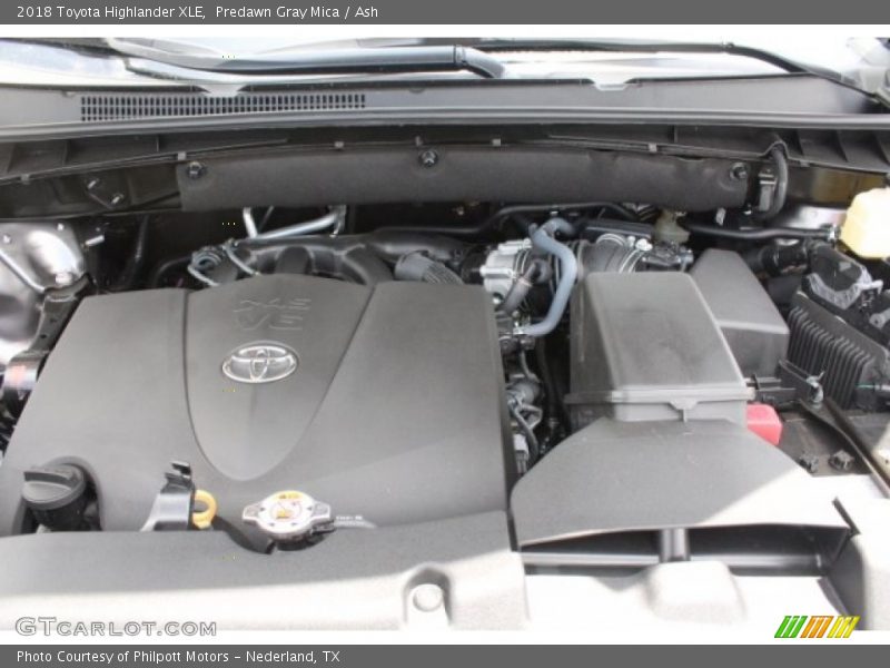 Predawn Gray Mica / Ash 2018 Toyota Highlander XLE