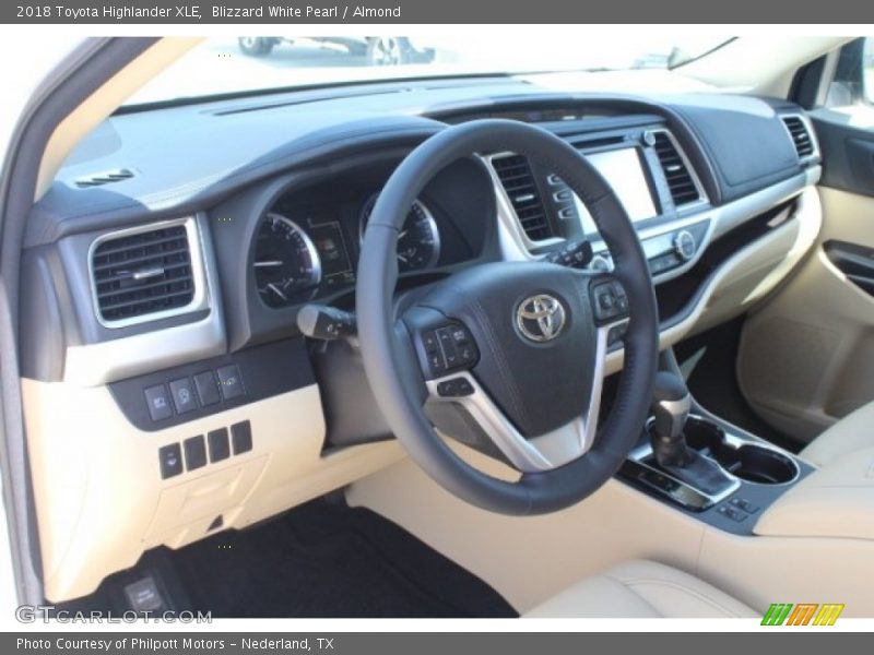 Blizzard White Pearl / Almond 2018 Toyota Highlander XLE