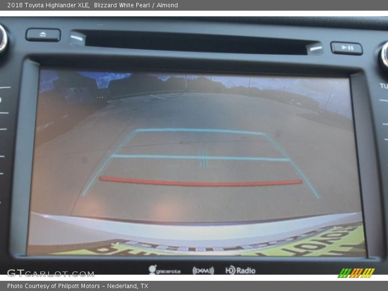 Blizzard White Pearl / Almond 2018 Toyota Highlander XLE