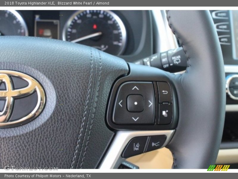 Blizzard White Pearl / Almond 2018 Toyota Highlander XLE