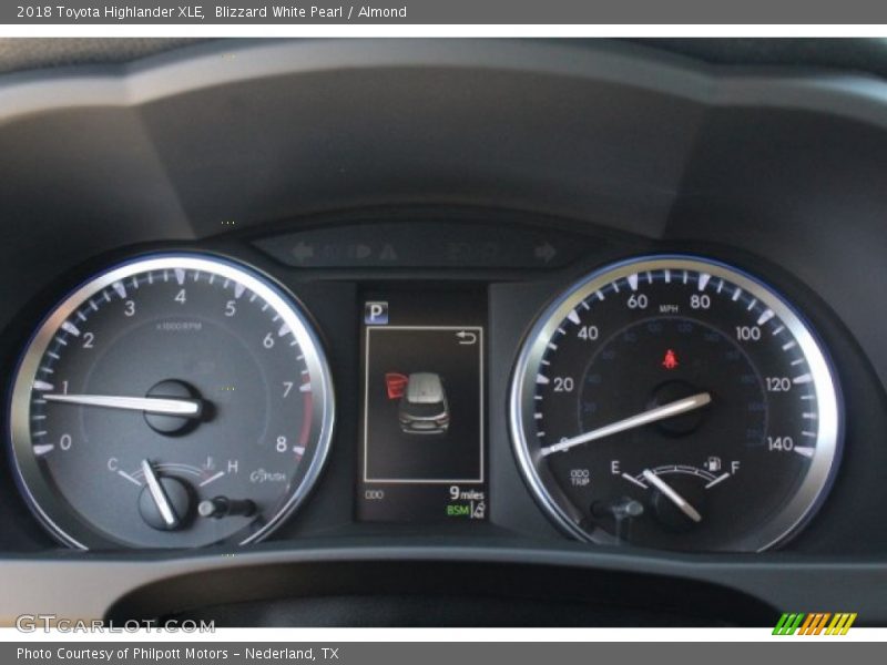 Blizzard White Pearl / Almond 2018 Toyota Highlander XLE