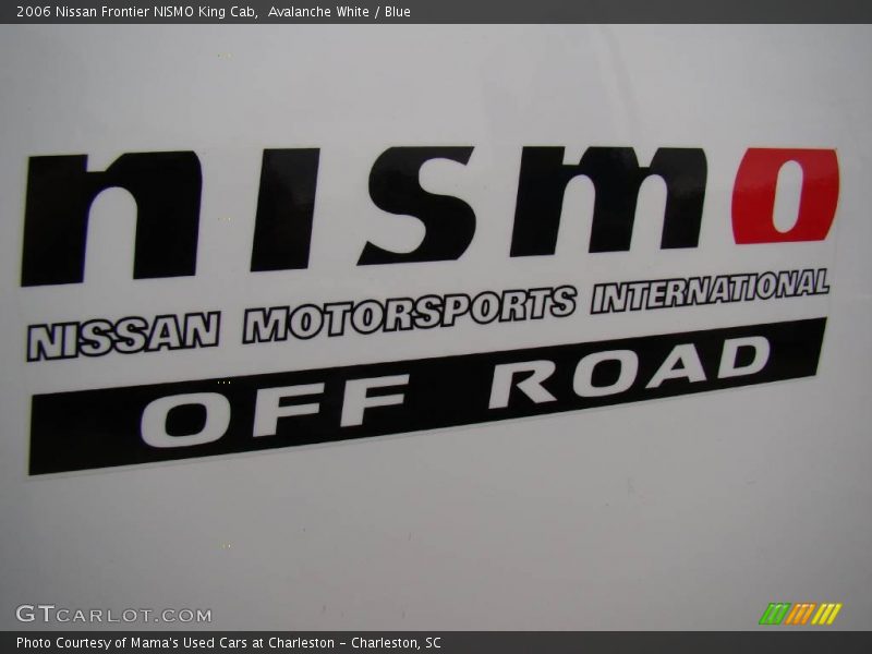 Avalanche White / Blue 2006 Nissan Frontier NISMO King Cab