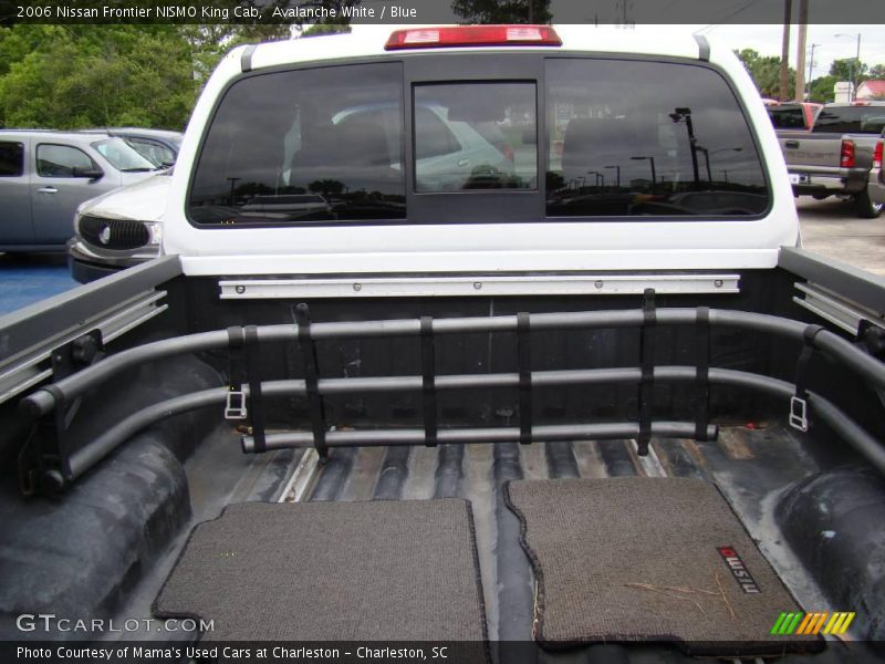 Avalanche White / Blue 2006 Nissan Frontier NISMO King Cab