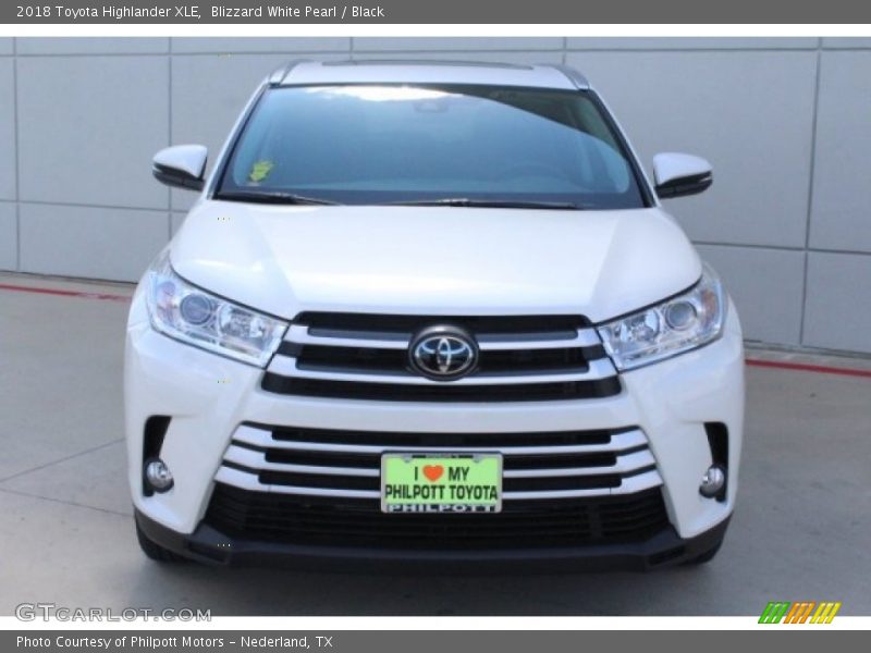 Blizzard White Pearl / Black 2018 Toyota Highlander XLE