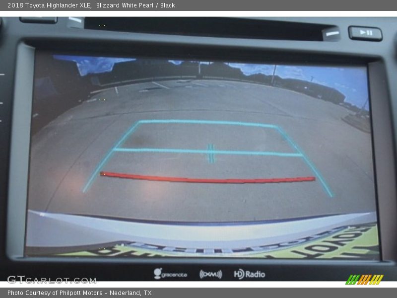 Blizzard White Pearl / Black 2018 Toyota Highlander XLE