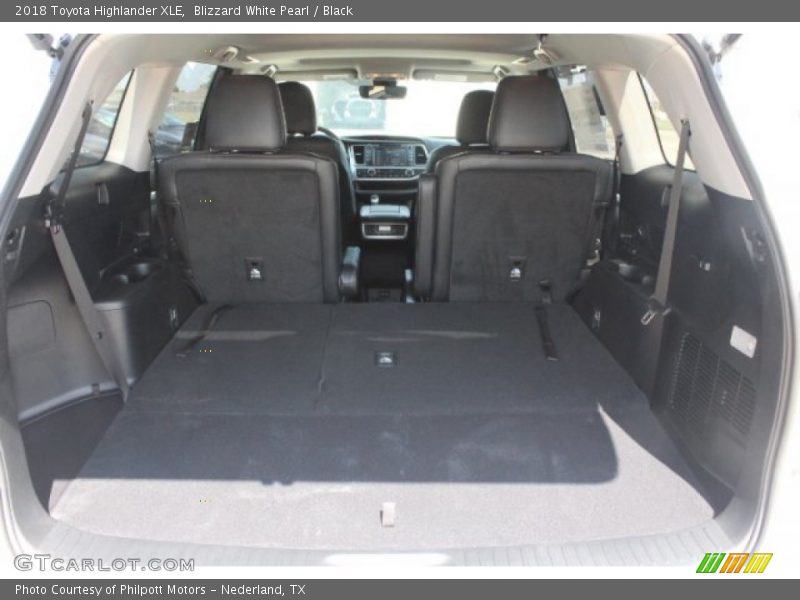 Blizzard White Pearl / Black 2018 Toyota Highlander XLE