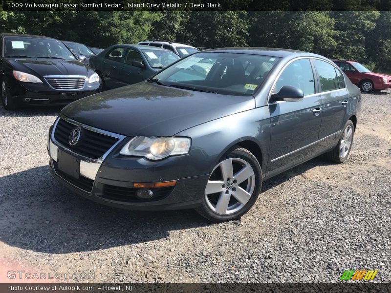Island Grey Metallic / Deep Black 2009 Volkswagen Passat Komfort Sedan