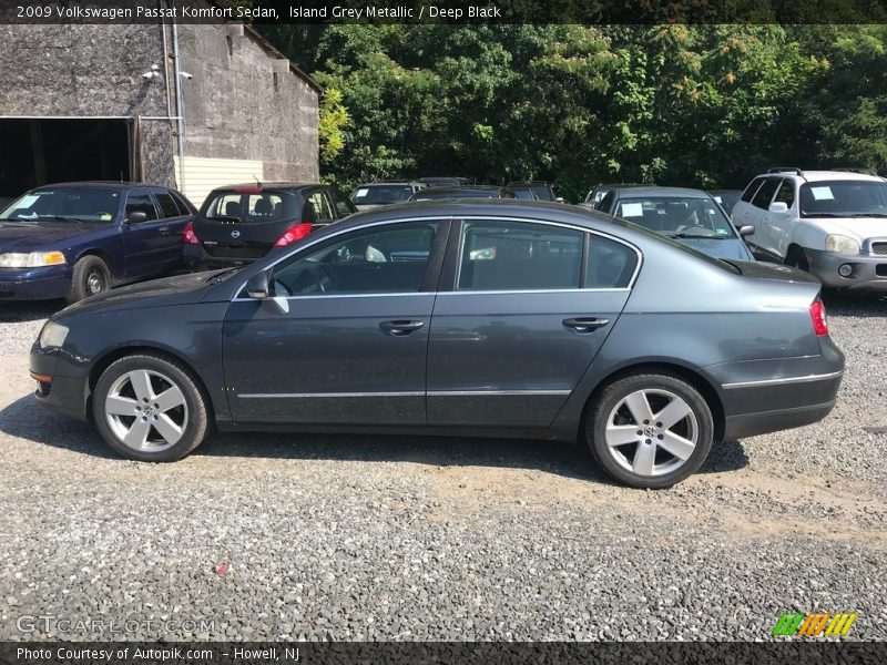Island Grey Metallic / Deep Black 2009 Volkswagen Passat Komfort Sedan