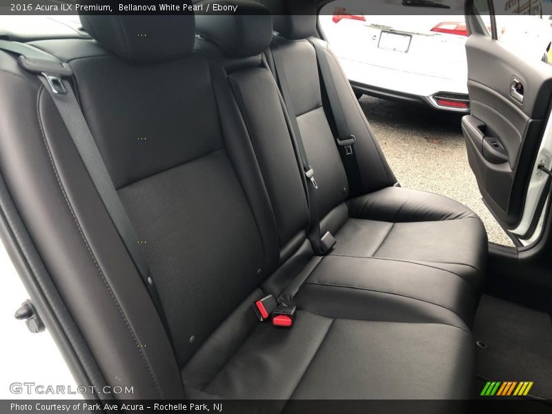 Bellanova White Pearl / Ebony 2016 Acura ILX Premium