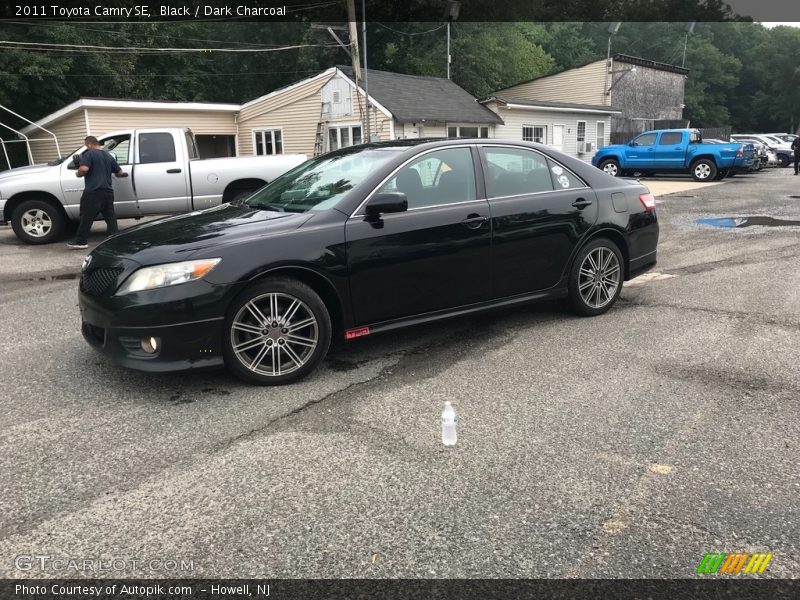 Black / Dark Charcoal 2011 Toyota Camry SE