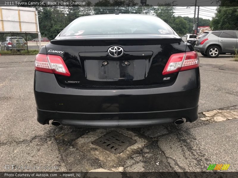 Black / Dark Charcoal 2011 Toyota Camry SE