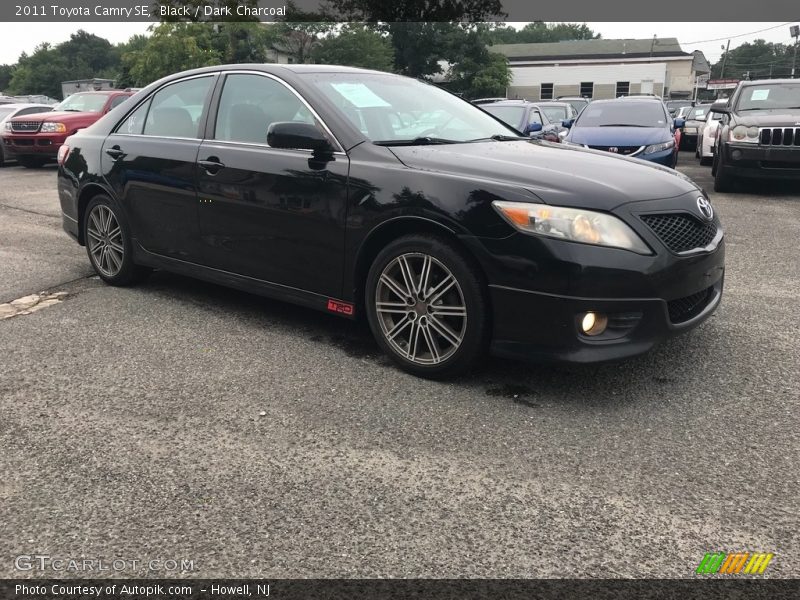 Black / Dark Charcoal 2011 Toyota Camry SE