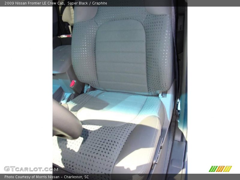 Super Black / Graphite 2009 Nissan Frontier LE Crew Cab