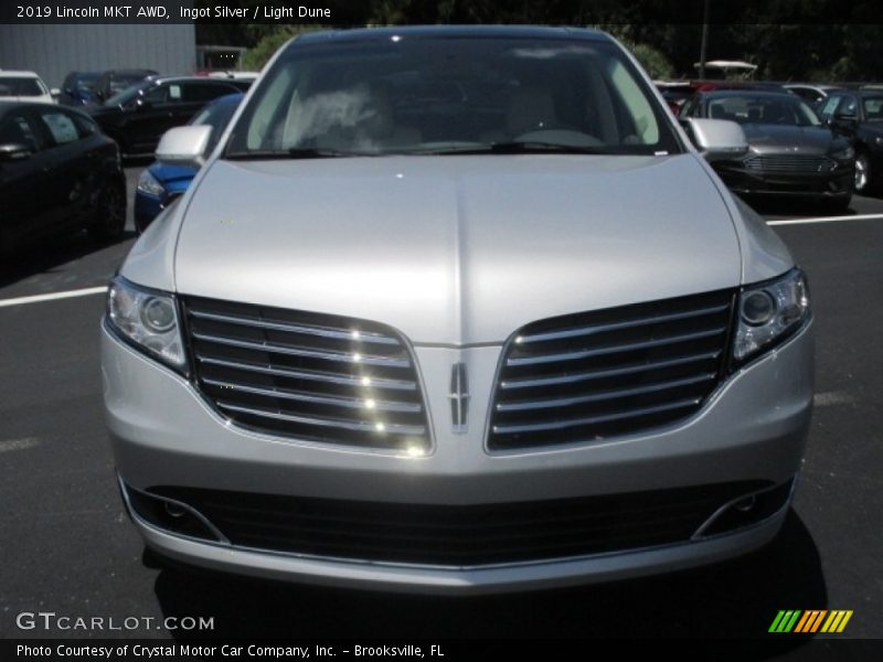 Ingot Silver / Light Dune 2019 Lincoln MKT AWD
