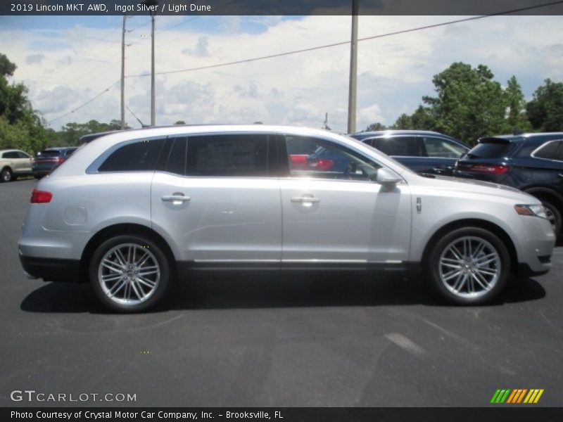 Ingot Silver / Light Dune 2019 Lincoln MKT AWD