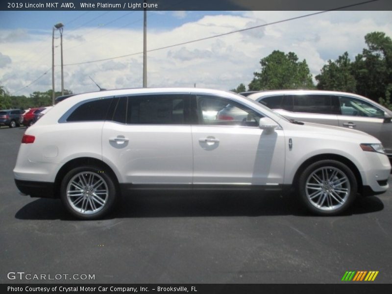 White Platinum / Light Dune 2019 Lincoln MKT AWD