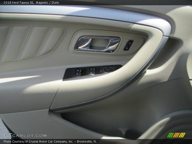 Magnetic / Dune 2018 Ford Taurus SE