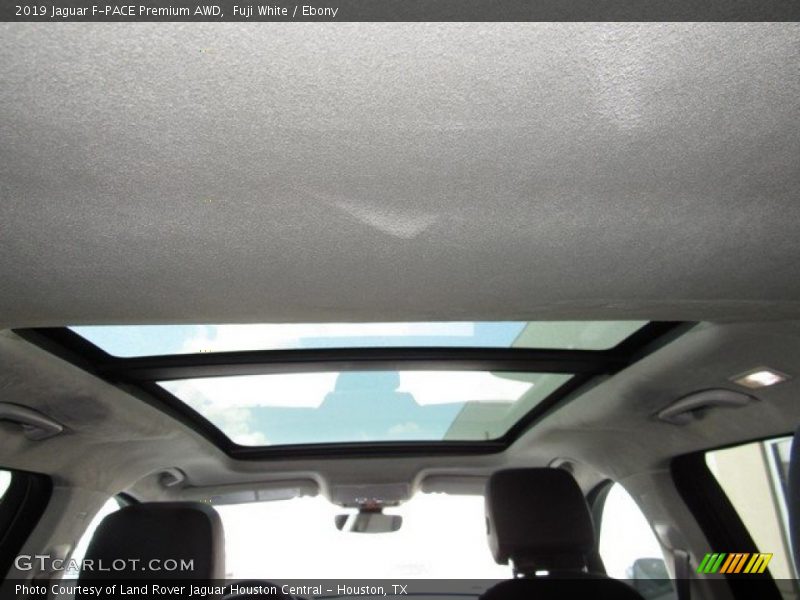 Fuji White / Ebony 2019 Jaguar F-PACE Premium AWD