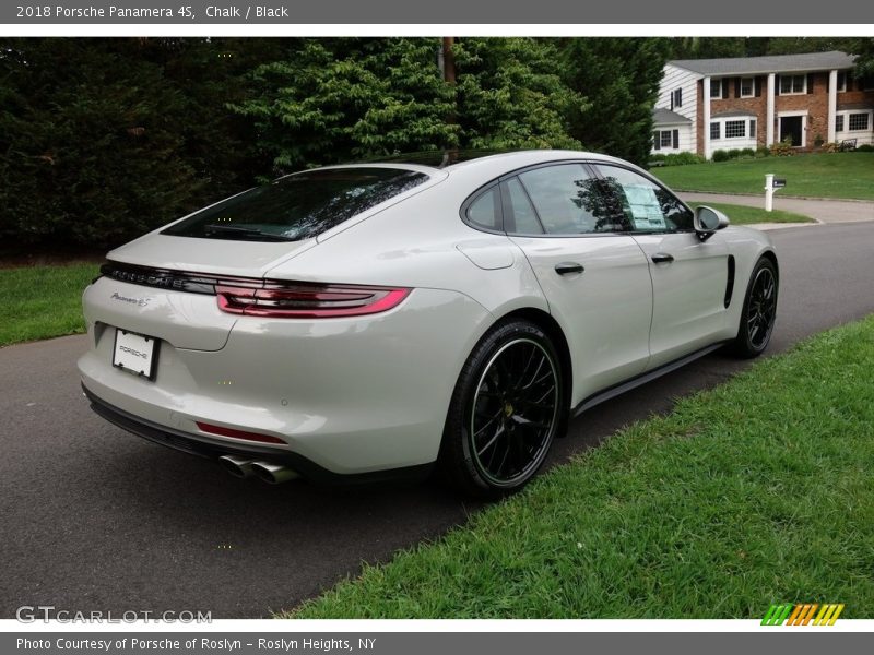 Chalk / Black 2018 Porsche Panamera 4S