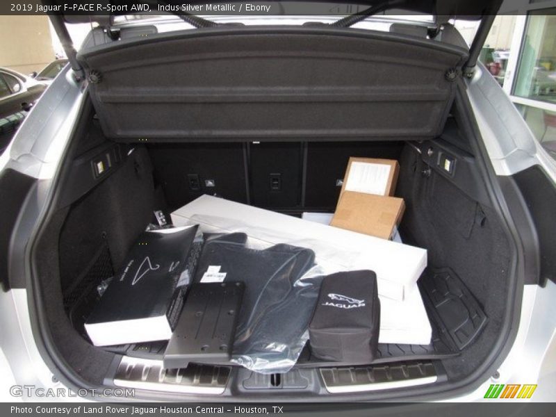 Indus Silver Metallic / Ebony 2019 Jaguar F-PACE R-Sport AWD