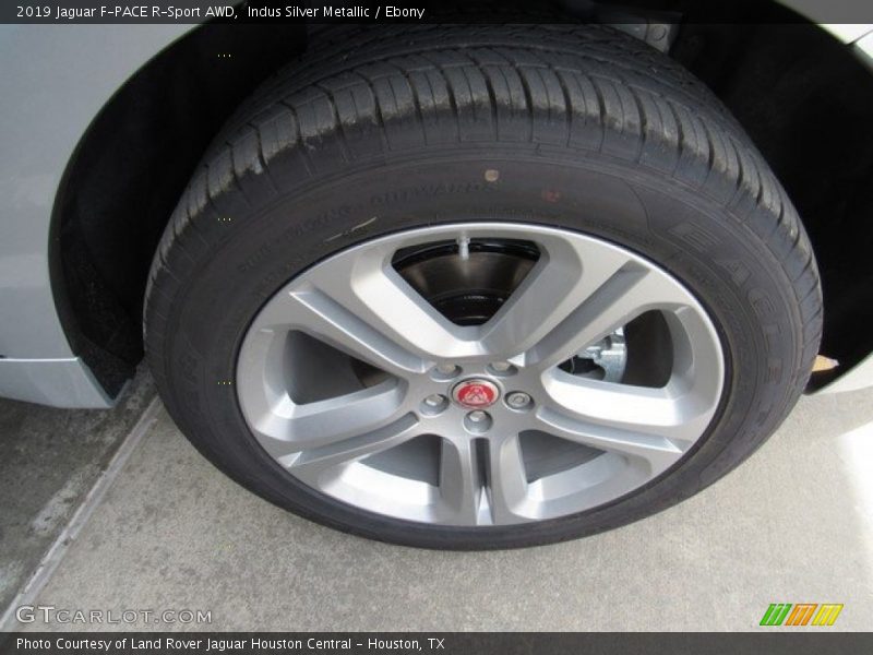Indus Silver Metallic / Ebony 2019 Jaguar F-PACE R-Sport AWD