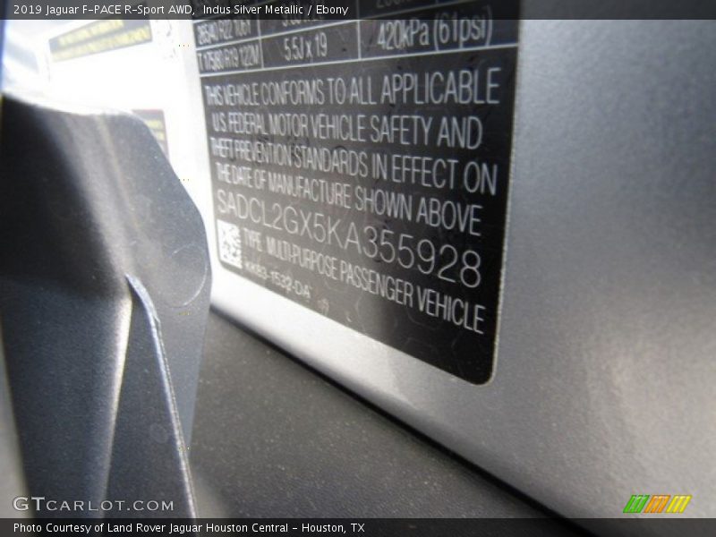Indus Silver Metallic / Ebony 2019 Jaguar F-PACE R-Sport AWD