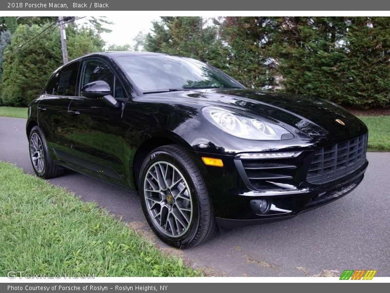 Black / Black 2018 Porsche Macan