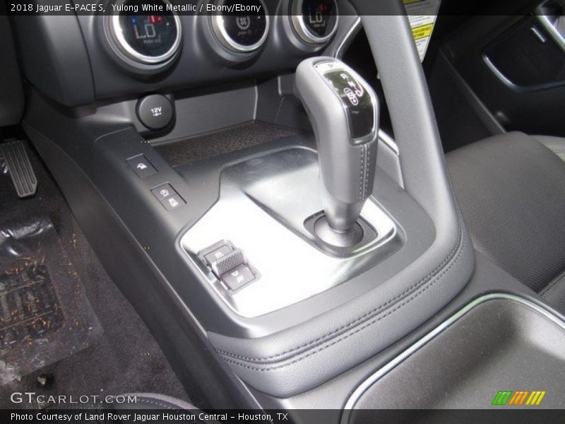 Yulong White Metallic / Ebony/Ebony 2018 Jaguar E-PACE S