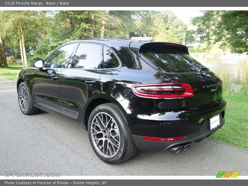 Black / Black 2018 Porsche Macan