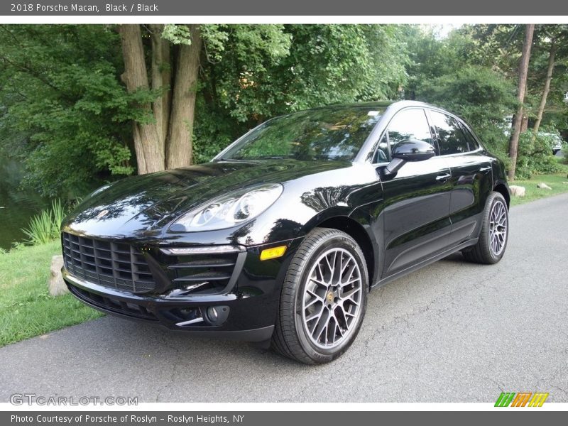 Black / Black 2018 Porsche Macan