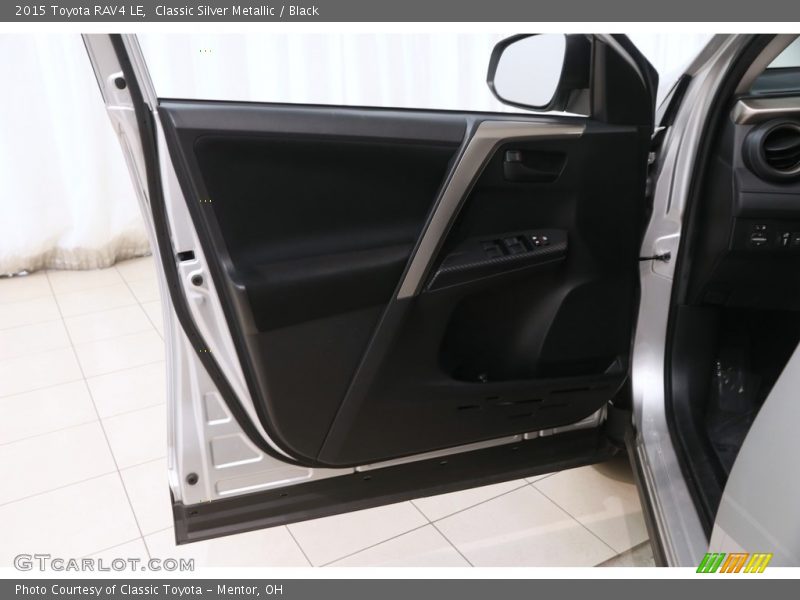 Classic Silver Metallic / Black 2015 Toyota RAV4 LE