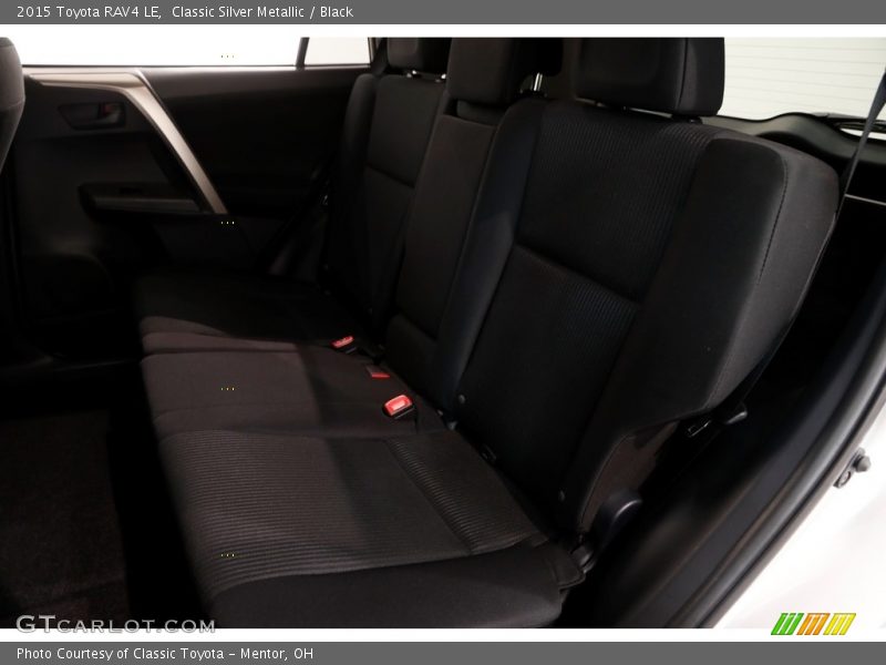 Classic Silver Metallic / Black 2015 Toyota RAV4 LE